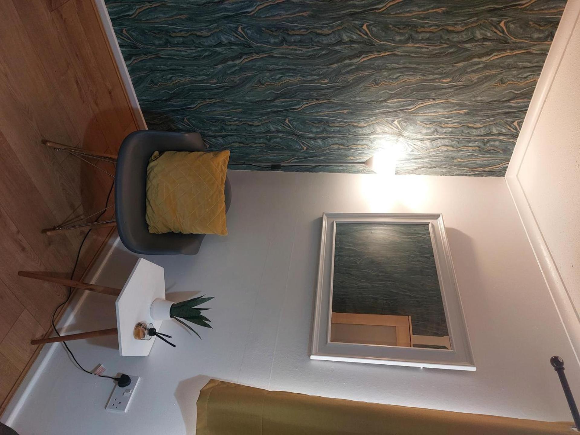 Lovely 2-Bed House In The Heart Of Woodhouse Leeds Leeds  Exterior photo